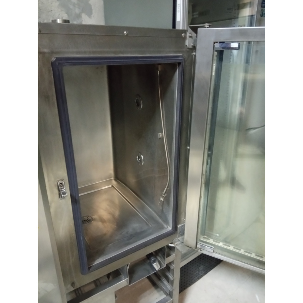 Пароконвектомат Electrolux с подставкой