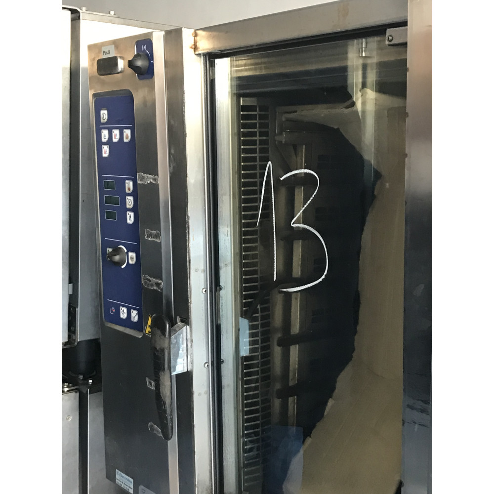 Пароконвектомат Electrolux с подставкой