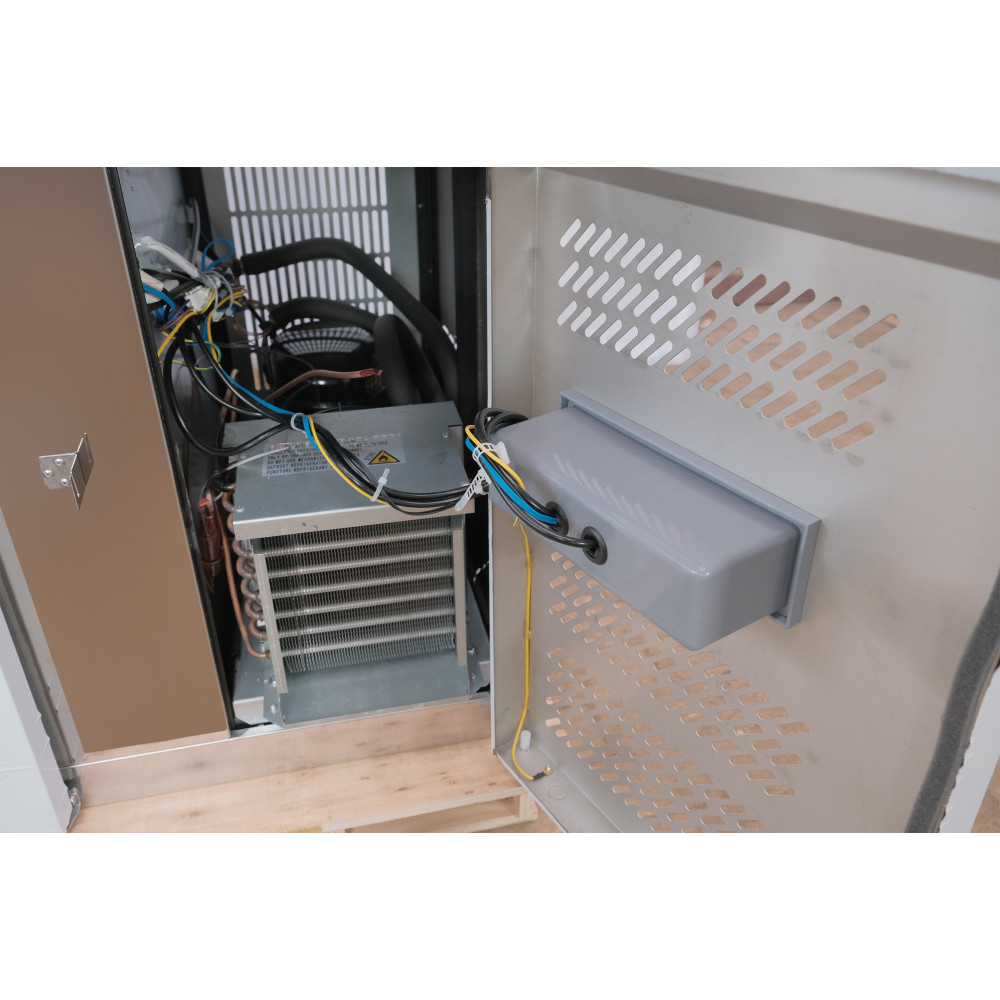 Стіл холодильний GoodFood GF-GN2140TN-HC