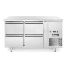 Стіл холодильний Hendi Profi Line 700 233764