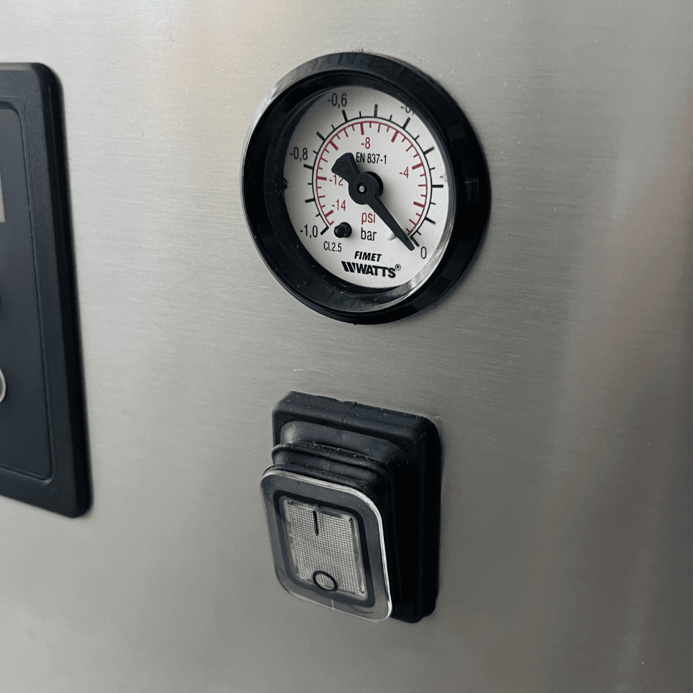 Вакуумний пакувальник Apach AVM 425