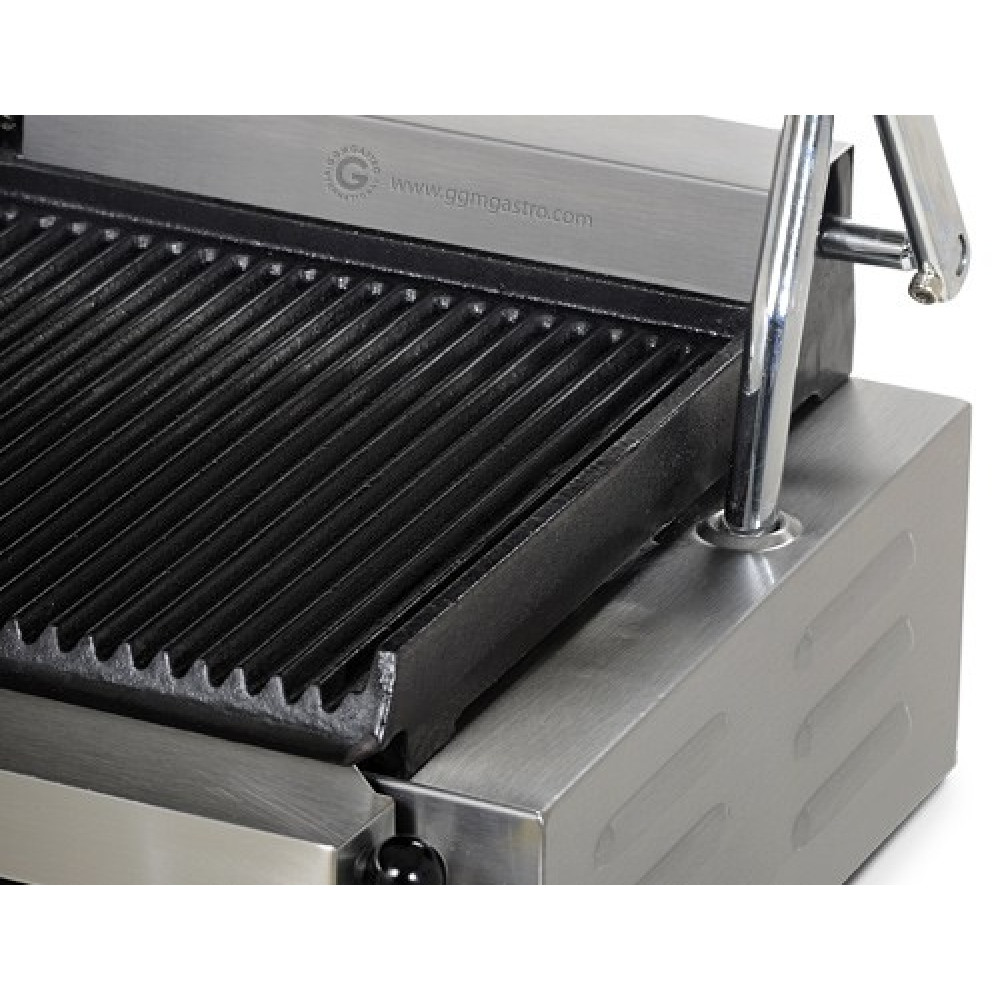 Гриль контактний GGM KGKB300