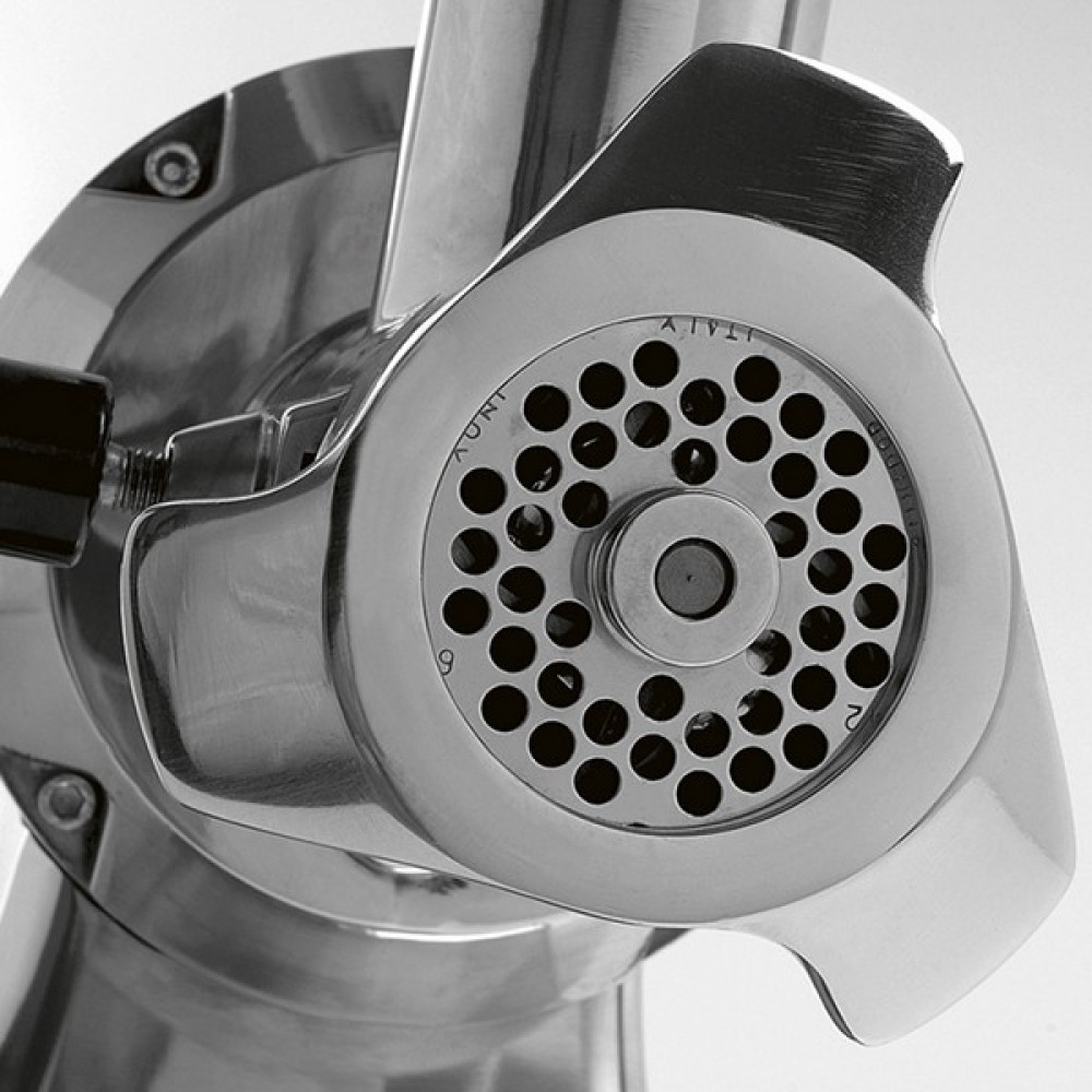 М'ясорубка Fama FTS 136UE